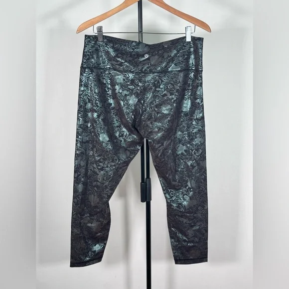 NWOT Lululemon Wunder Train High-Rise Tight 25" *Foil Logo Flourish Black - Picture 6 of 7